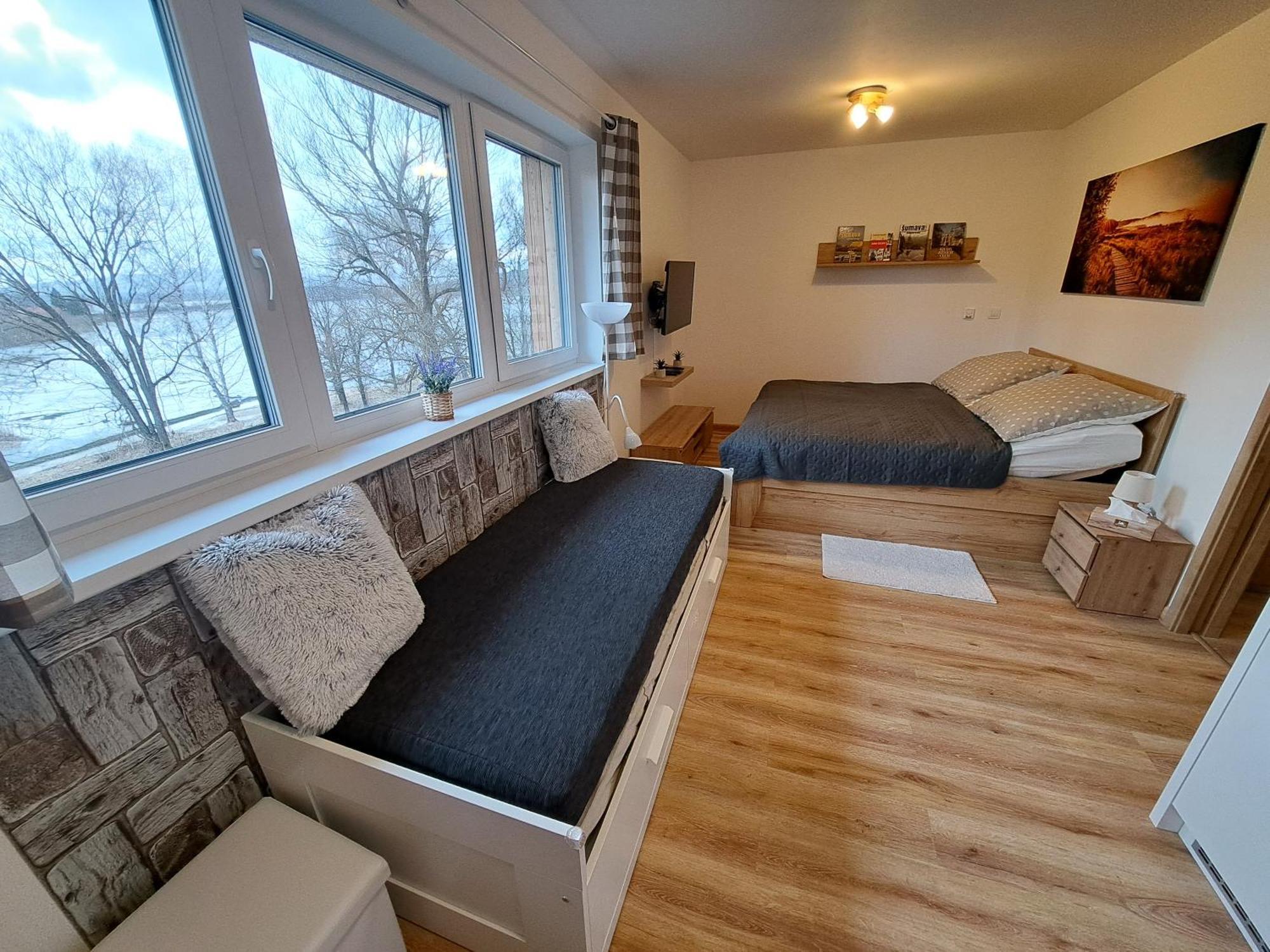 Černá v Pošumaví Apartmany - Male Lipno חדר תמונה