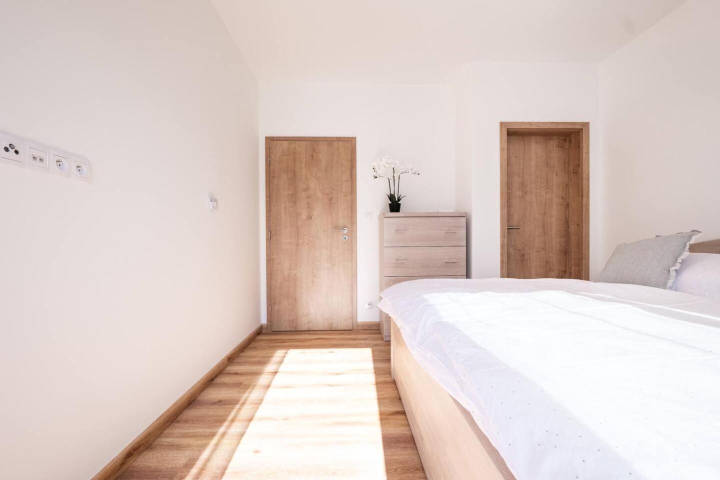 Černá v Pošumaví Apartmany - Male Lipno חדר תמונה
